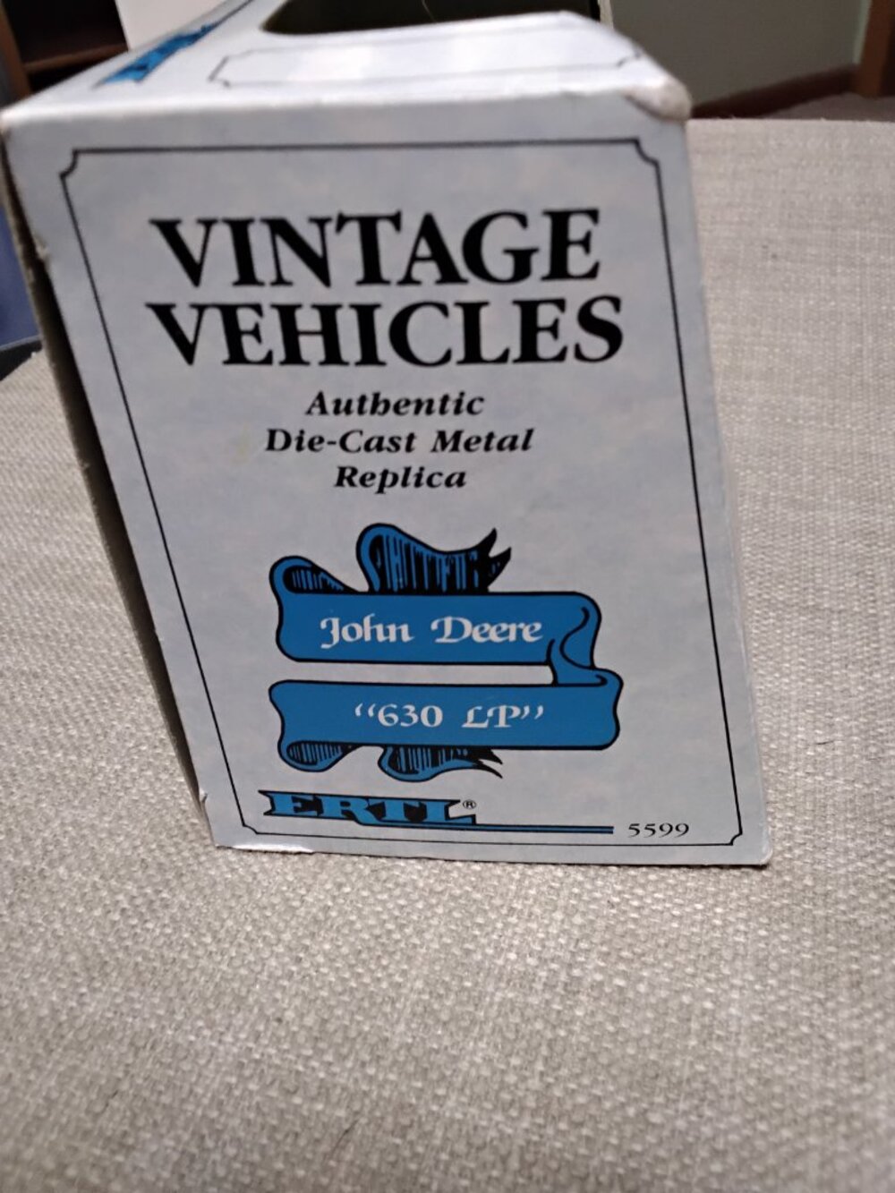NIB Vintage ERTL 1/43 John Deere 630 LP Tractor - Vintage Vehicles Series (1989) - Picture 6 of 8